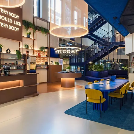 Hotel The Social Hub 4*