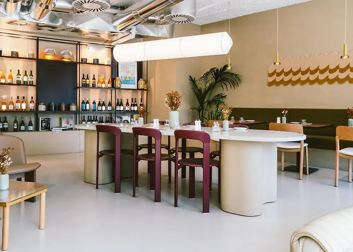 Hotel The Social Hub 4*