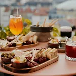 The Social Hub Hotel