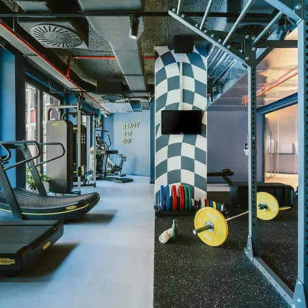 Hotel The Social Hub 4*