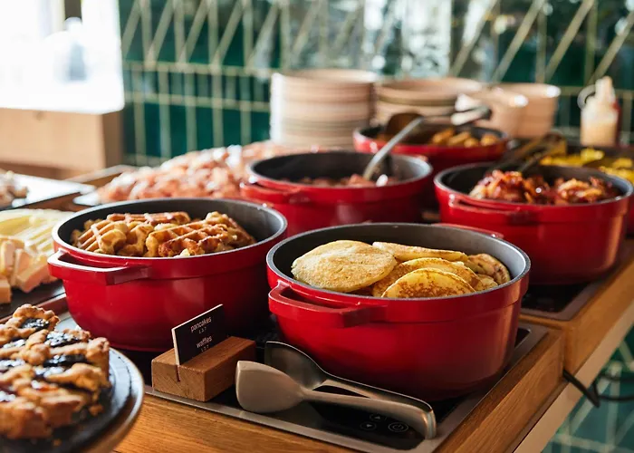 The Social Hub فندق 4*