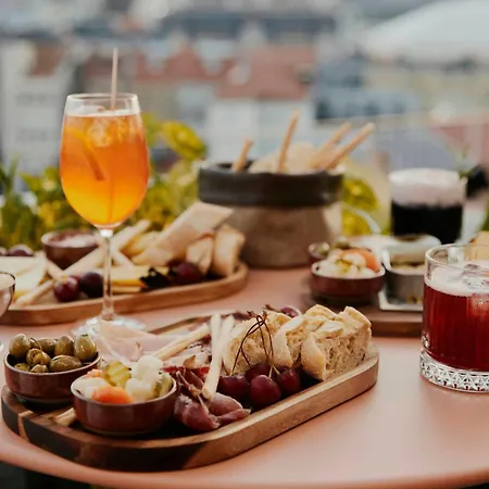 The Social Hub Hotel